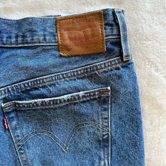 Levi’s 501 Shorts Distressed Size 29 - Picture 12 of 12